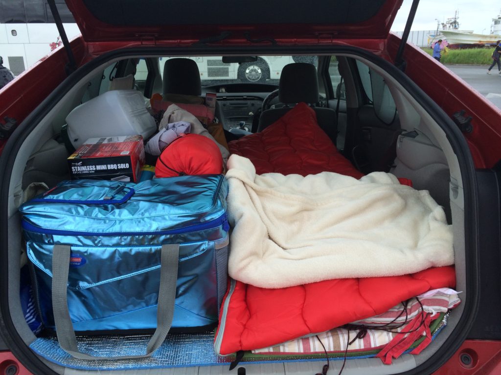 車中泊用ベッドキットを購入して１年 控え目に言っても最高です なかチャンネル